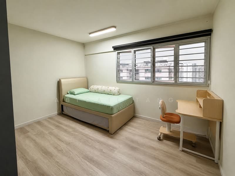 99 Bedok North Avenue 4, 99 Bedok North Avenue 4, 3 Bedrooms, 1,323 sqft, HDB Flat For Sale, by Abigail Tang, 500160047 - Bedroom - PropertyGuru.com.sg