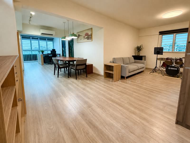 99 Bedok North Avenue 4, 99 Bedok North Avenue 4, 3 Bedrooms, 1,323 sqft, HDB Flat For Sale, by Abigail Tang, 500160047 - Living Room - PropertyGuru.com.sg