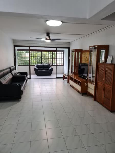 233 Tampines Street 21, 233 Tampines Street 21, 3 Bedrooms, 1,302 sqft, HDB Flat For Rent, by Xavier Thong, 500160055 - Living Room - PropertyGuru.com.sg