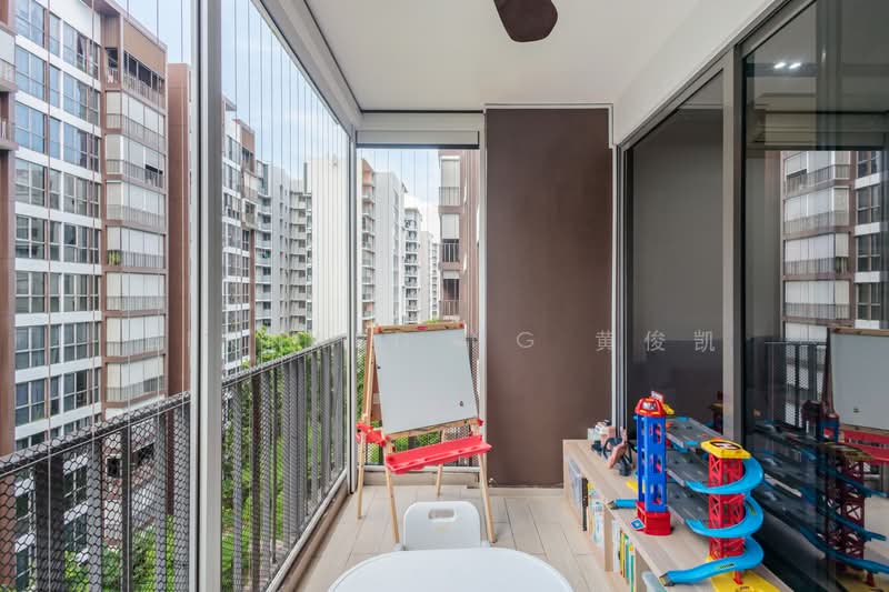 Bellewoods, 108 Woodlands Avenue 5, 3 Bedrooms, 1,066 sqft, Executive Condominium For Sale, by Bernard Ng 黄俊凯, 500160062 - Balcony - PropertyGuru.com.sg