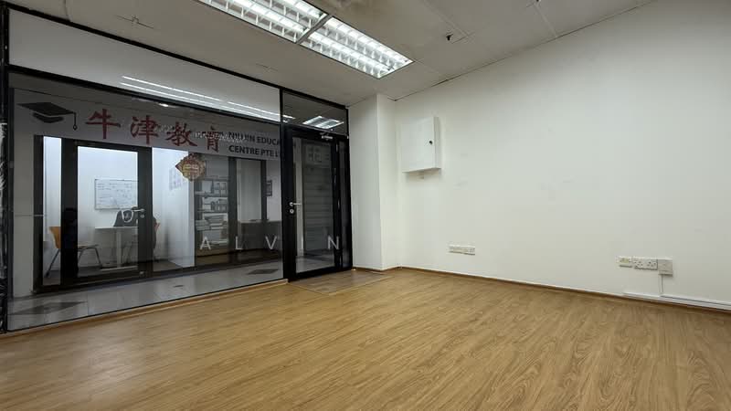 Bukit Timah Shopping Centre, 170 Upper Bukit Timah Road, 183 sqft, Mall Shop For Rent, by Alvin Chua, 500160066 - Interior - CommercialGuru.com.sg