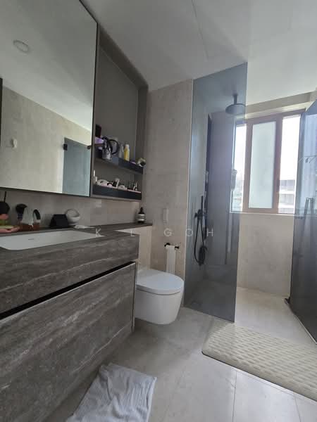 The Reef at King's Dock, 2 Harbourfront Avenue, 3 Bedrooms, 1,249 sqft, Condominium For Sale, by K L Goh, 500160069 - Bathroom - PropertyGuru.com.sg