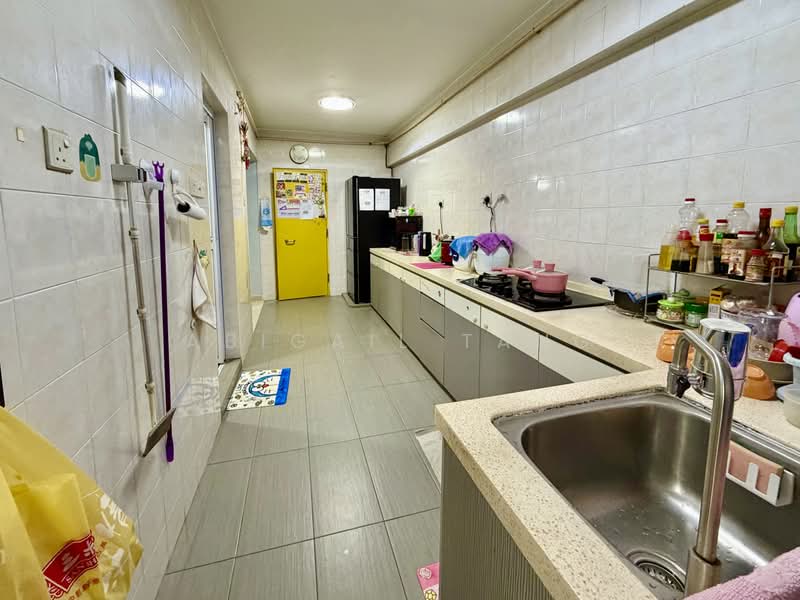 273A Jurong West Avenue 3, 273A Jurong West Avenue 3, 3 Bedrooms, 1,195 sqft, HDB Flat For Sale, by Abigail Tang, 500160076 - Kitchen - PropertyGuru.com.sg