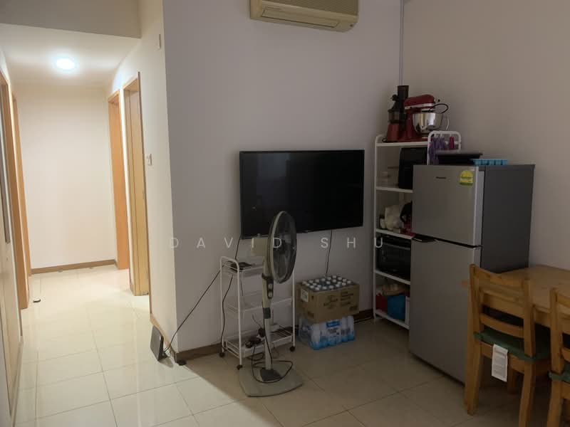 The Lakeshore, 31 Jurong West Street 41, Room Rental, 141 sqft, Condominium For Rent, by David Shu, 500160089 - Corridor - PropertyGuru.com.sg