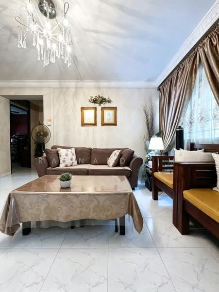 627 Choa Chu Kang Street 62, 627 Choa Chu Kang Street 62, 3 Bedrooms, 1,076 sqft, HDB Flat For Sale, by Raynard Lim, 500160092 - Living Room - PropertyGuru.com.sg