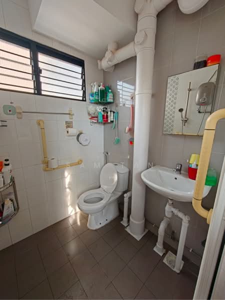 488 Jurong West Avenue 1, 488 Jurong West Avenue 1, 3 Bedrooms, 990 sqft, HDB Flat For Sale, by Sam Tan, 500160101 - PropertyGuru.com.sg