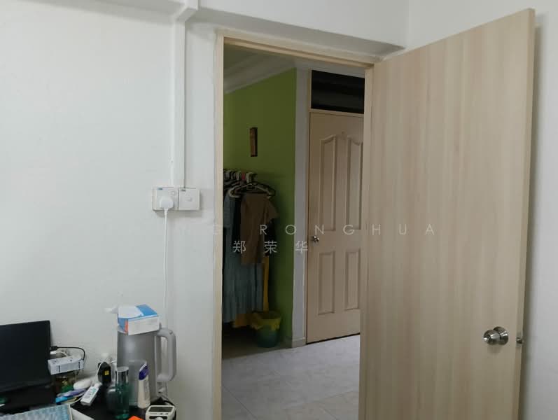 612 Clementi West Street 1, 612 Clementi West Street 1, Room Rental, 120 sqft, HDB Flat For Rent, by Zheng Ronghua 郑荣华, 500160105 - Interior - PropertyGuru.com.sg