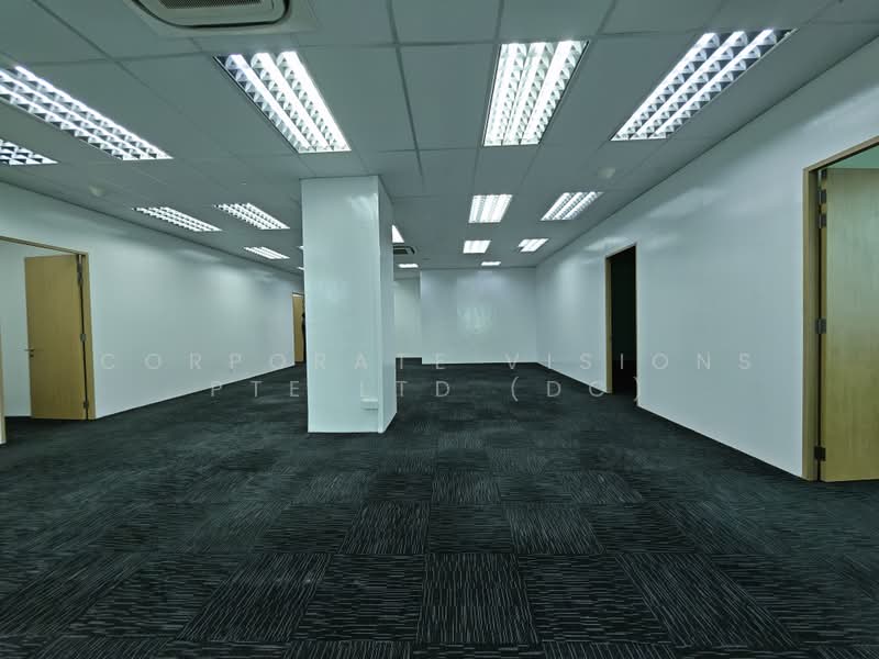 Fitted Office Near MRT, Pasir Panjang near Mapletree Business City, 3,073 sqft, Light Industrial (B1) For Rent, by DENNIS CHENG, 500160112 - Interior - CommercialGuru.com.sg