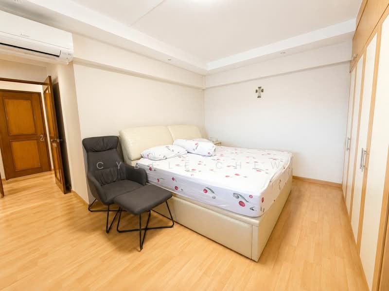 539 Hougang Street 52, 539 Hougang Street 52, 3 Bedrooms, 1,582 sqft, HDB Flat For Sale, by Cybele Chew, 500160126 - Bedroom - PropertyGuru.com.sg