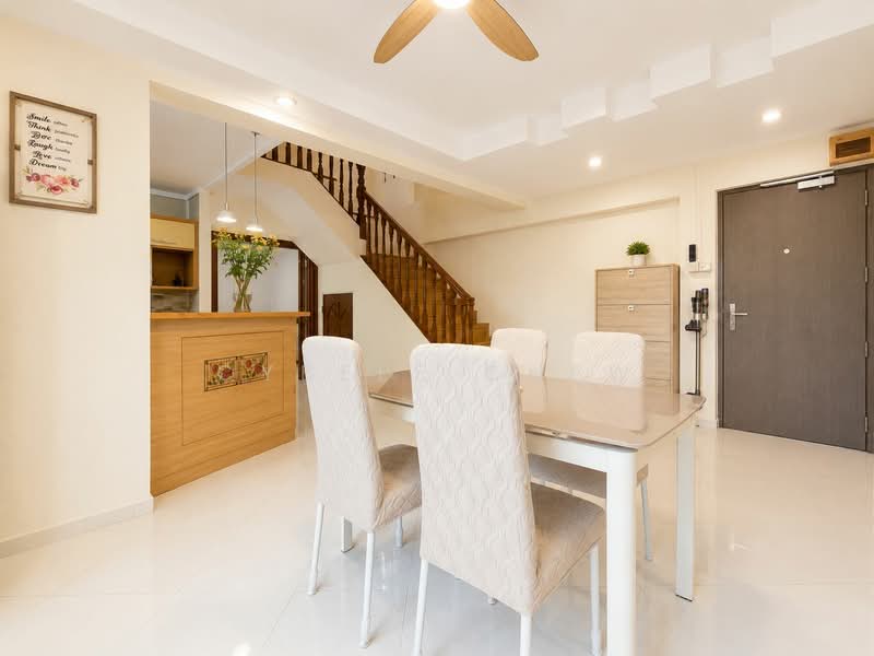 539 Hougang Street 52, 539 Hougang Street 52, 3 Bedrooms, 1,582 sqft, HDB Flat For Sale, by Cybele Chew, 500160126 - Dining Room - PropertyGuru.com.sg