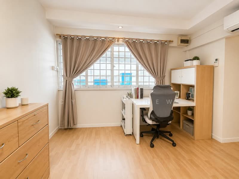 539 Hougang Street 52, 539 Hougang Street 52, 3 Bedrooms, 1,582 sqft, HDB Flat For Sale, by Cybele Chew, 500160126 - Study - PropertyGuru.com.sg