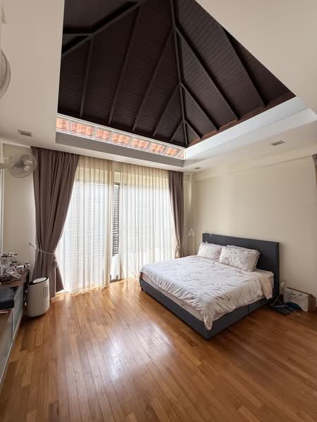 Jalan Remis, Jalan Remis, 4 Bedrooms, 3,800 sqft, Semi-Detached House For Rent, by Joe Tay, 500160146 - Master Bedroom - PropertyGuru.com.sg
