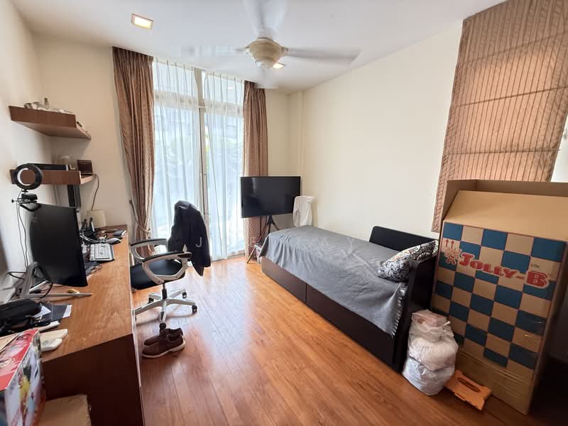 Jalan Remis, Jalan Remis, 4 Bedrooms, 3,800 sqft, Semi-Detached House For Rent, by Joe Tay, 500160146 - Bedroom - PropertyGuru.com.sg