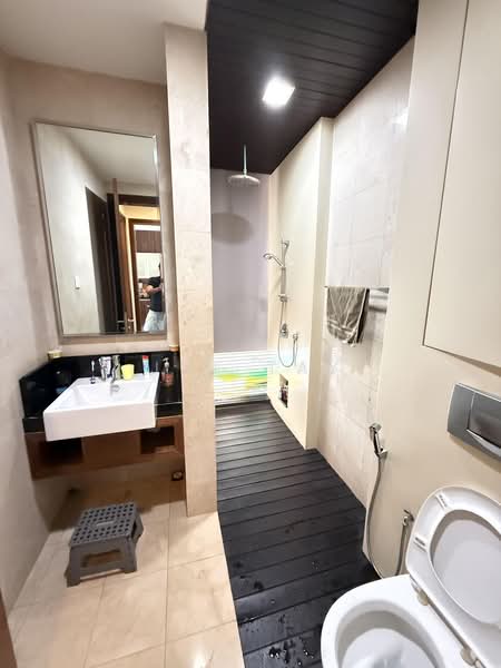 Jalan Remis, Jalan Remis, 4 Bedrooms, 3,800 sqft, Semi-Detached House For Rent, by Joe Tay, 500160146 - Bathroom - PropertyGuru.com.sg