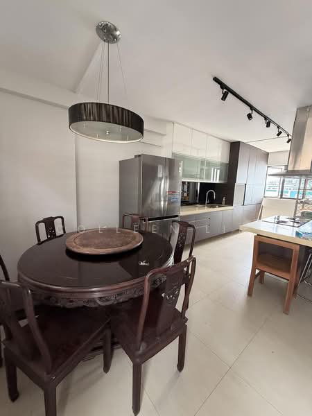533 Hougang Avenue 6, 533 Hougang Avenue 6, 3 Bedrooms, 1,560 sqft, HDB Flat For Rent, by Colleen Lim, 500160153 - Kitchen - PropertyGuru.com.sg