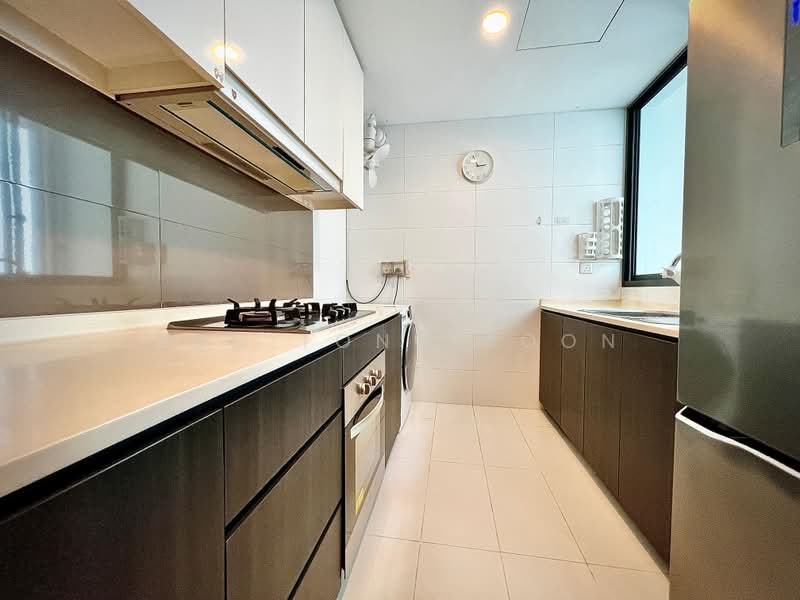 Esparina Residences, 119 Compassvale Bow, 3 Bedrooms, 1,001 sqft, Executive Condominium For Sale, by Yeo Tong Boon, 500160154 - Kitchen - PropertyGuru.com.sg