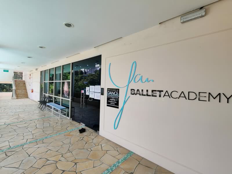 Poolside cafe in a clubhouse, , 2,250 sqft, Food & Beverage For Rent, by Ee Guan Jee, 500160160 - Enrichment schools - CommercialGuru.com.sg