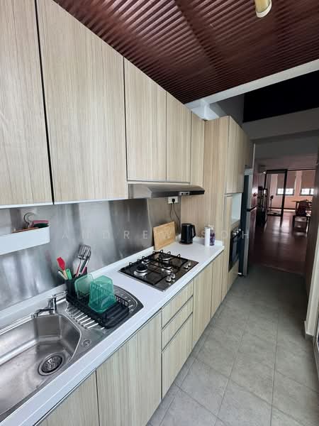 Lotus at Paya Lebar, 11 Paya Lebar Road, 3 Bedrooms, 2,476 sqft, Condominium For Rent, by Andrew Soh, 500160168 - Kitchen - PropertyGuru.com.sg