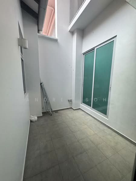 Lotus at Paya Lebar, 11 Paya Lebar Road, Eunos / Geylang / Paya Lebar, 3 Bedrooms, 2,476 sqft, Condominium For Rent, by Andrew Soh, 500160168 - Exterior - PropertyGuru.com.sg