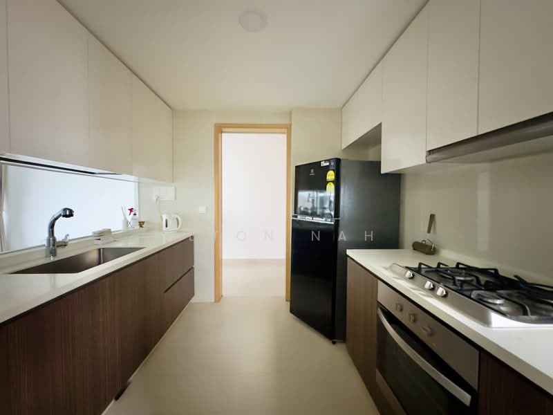 La Fiesta, Sengkang Square, 3 Bedrooms, 990 sqft, Condominium For Rent, by Alton Nah, 500160172 - Kitchen - PropertyGuru.com.sg