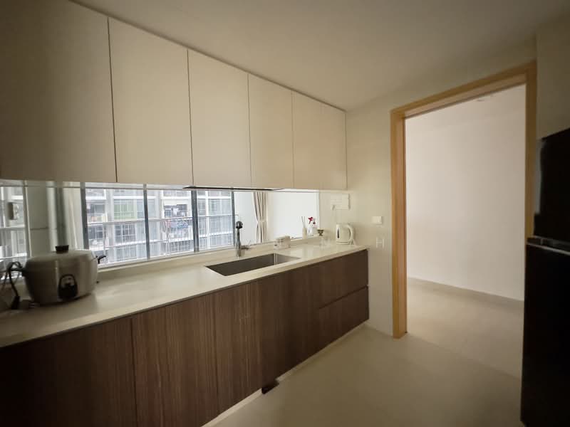 La Fiesta, Sengkang Square, 3 Bedrooms, 990 sqft, Condominium For Rent, by Alton Nah, 500160172 - Kitchen - PropertyGuru.com.sg