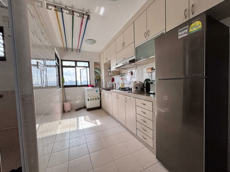64 Teban Gardens Road, 64 Teban Gardens Road, Room Rental, 100 sqft, HDB Flat For Rent, by Andrew Yong, 500160175 - Kitchen - PropertyGuru.com.sg