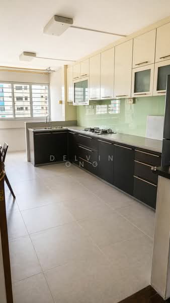 211 Serangoon Avenue 4, 211 Serangoon Avenue 4, 3 Bedrooms, 1,001 sqft, HDB Flat For Sale, by Delvin Ong, 500160187 - Kitchen - PropertyGuru.com.sg