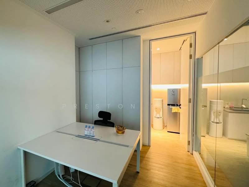 MYP Centre, 9 Battery Road, 1,985 sqft, Office For Rent, by Preston Tan, 500160189 - Interior - CommercialGuru.com.sg