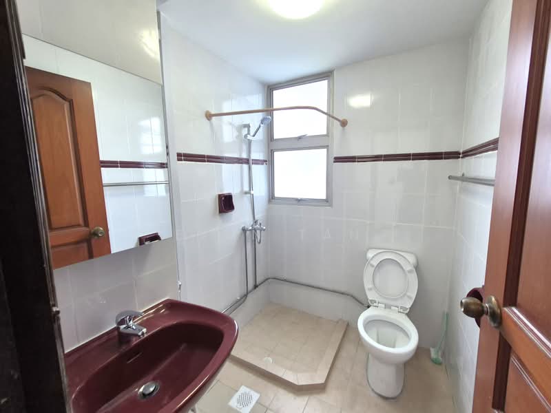 Ava Towers, 10 Ava Road, Room Rental, 150 sqft, Apartment For Rent, by Evan Tan, 500160190 - Bathroom - PropertyGuru.com.sg