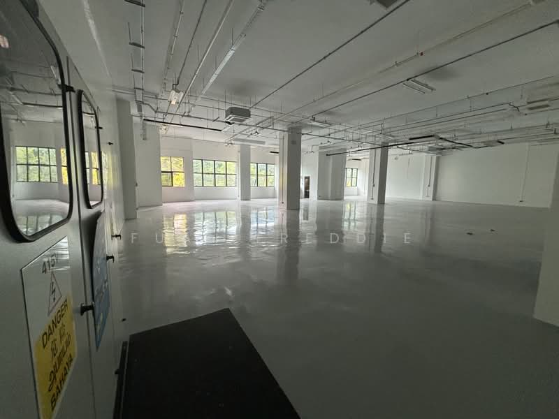 Interlocal Centre, 100G Pasir Panjang Road, 1,800 sqft, Light Industrial (B1) For Rent, by Fuan Freddie, 500160196 - Interior - CommercialGuru.com.sg