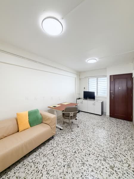461 Ang Mo Kio Avenue 10, 461 Ang Mo Kio Avenue 10, 2 Bedrooms, 731 sqft, HDB Flat For Sale, by Natalie Lim, 500160221 - Living Room - PropertyGuru.com.sg
