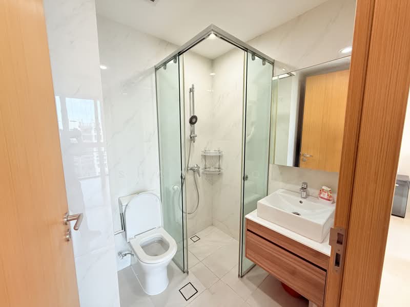 Tre Residences, 7 Geylang East Avenue 1, 4 Bedrooms, 947 sqft, Condominium For Sale, by Shawn Fok, 500160224 - Bathroom - PropertyGuru.com.sg