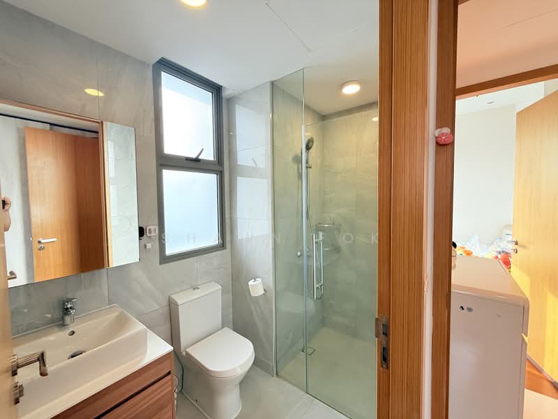 Tre Residences, 7 Geylang East Avenue 1, 4 Bedrooms, 947 sqft, Condominium For Sale, by Shawn Fok, 500160224 - Bathroom - PropertyGuru.com.sg