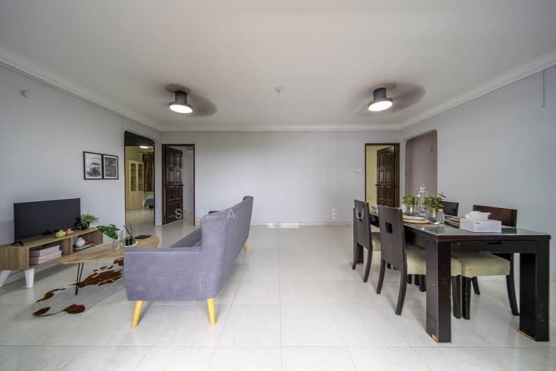 163 Simei Road, 163 Simei Road, 4 Bedrooms, 1,378 sqft, HDB Flat For Sale, by Shawn Eu, 500160227 - Living Room - PropertyGuru.com.sg