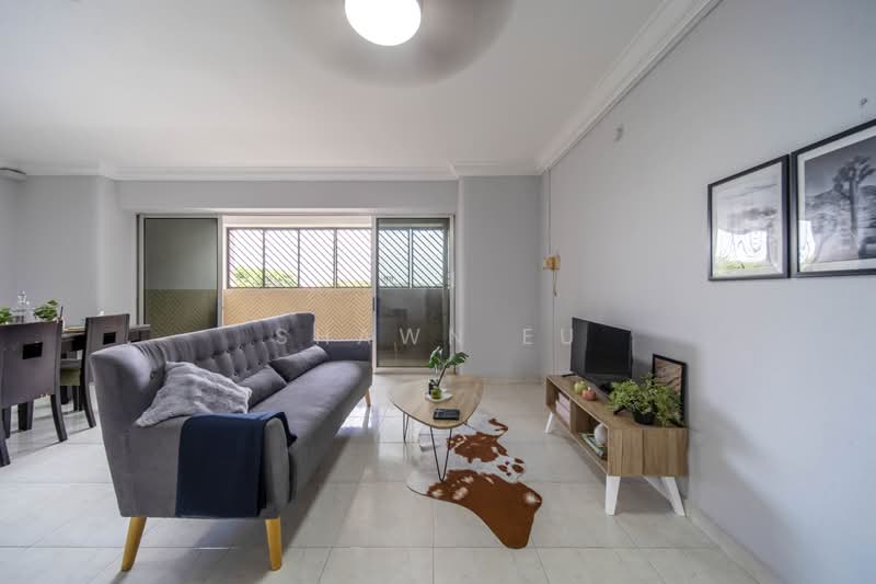 163 Simei Road, 163 Simei Road, 4 Bedrooms, 1,378 sqft, HDB Flat For Sale, by Shawn Eu, 500160227 - Living Room - PropertyGuru.com.sg