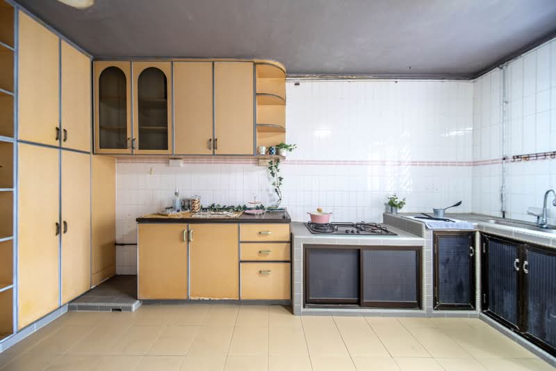 163 Simei Road, 163 Simei Road, 4 Bedrooms, 1,378 sqft, HDB Flat For Sale, by Shawn Eu, 500160227 - Kitchen - PropertyGuru.com.sg