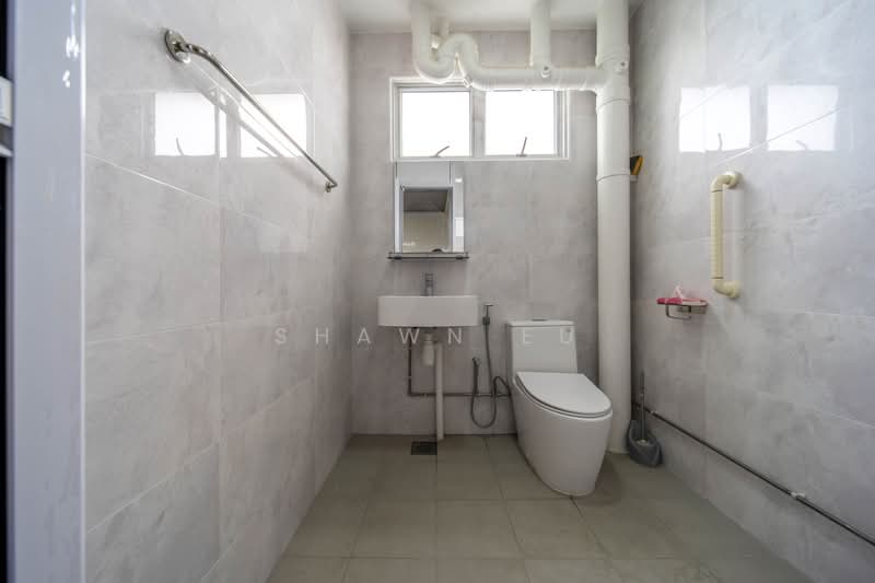 163 Simei Road, 163 Simei Road, 4 Bedrooms, 1,378 sqft, HDB Flat For Sale, by Shawn Eu, 500160227 - Bathroom - PropertyGuru.com.sg