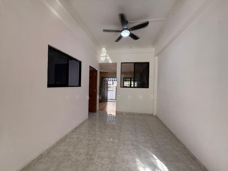 ⭐️⭐️LANDED7772@ Freehold End Terrace Walk to Amenities Quiet and Convenient 1km Tao Nan, Katong, 4 Bedrooms, 2,000 sqft, Corner Terrace For Sale, by Ivan Chng, 500160238 - Interior - PropertyGuru.com.sg