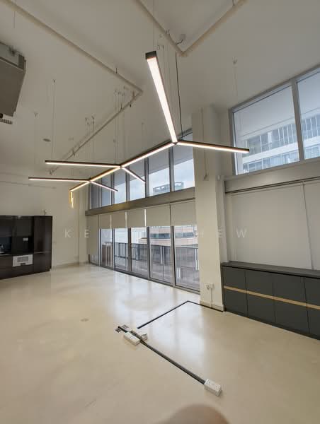 Eon Shenton, 70 Shenton Way, Chinatown / Tanjong Pagar, 1,109 sqft, Office For Sale, by Kevin Chew, 500160239 - Diagonal view (Lightings not included) - CommercialGuru.com.sg