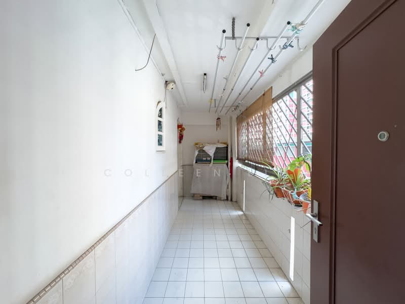152 Yung Ho Road, 152 Yung Ho Road, 3 Bedrooms, 1,205 sqft, HDB Flat For Sale, by Colleen Lim, 500160255 - Corridor - PropertyGuru.com.sg