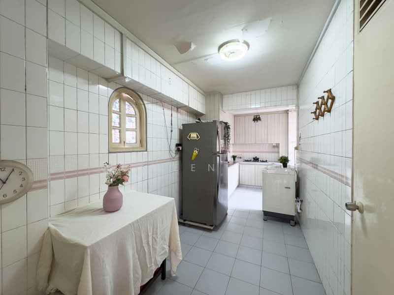 152 Yung Ho Road, 152 Yung Ho Road, 3 Bedrooms, 1,205 sqft, HDB Flat For Sale, by Colleen Lim, 500160255 - Kitchen - PropertyGuru.com.sg
