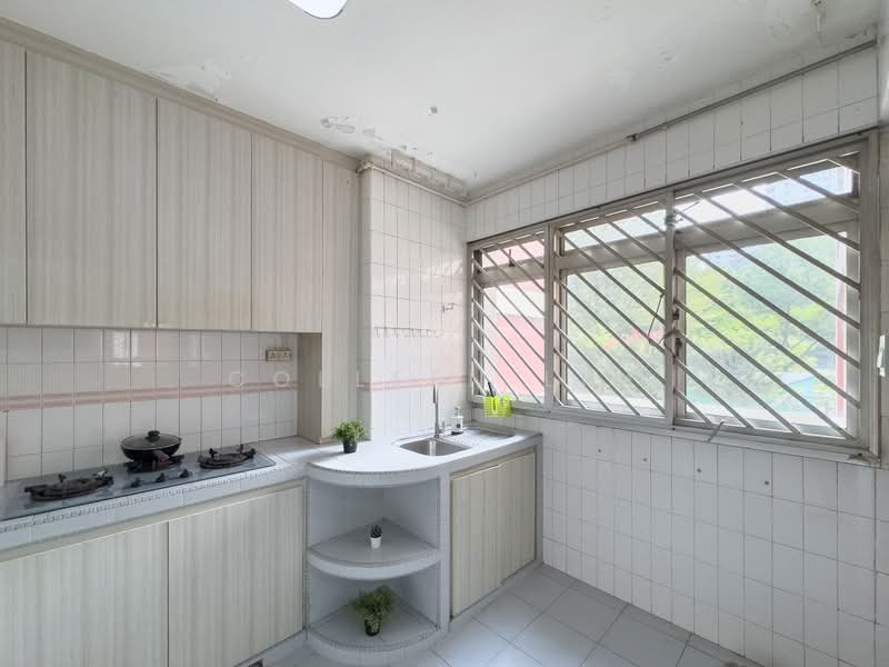 152 Yung Ho Road, 152 Yung Ho Road, 3 Bedrooms, 1,205 sqft, HDB Flat For Sale, by Colleen Lim, 500160255 - Kitchen - PropertyGuru.com.sg