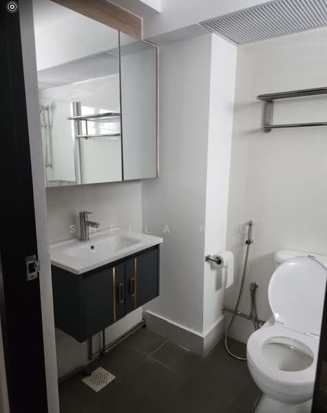 547 Serangoon North Avenue 3, 547 Serangoon North Avenue 3, 4 Bedrooms, 1,500 sqft, HDB Flat For Rent, by Sheila Neo, 500160266 - Bathroom - PropertyGuru.com.sg