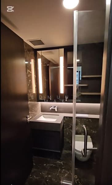 Neu at Novena, 27 Moulmein Rise, 2 Bedrooms, 549 sqft, Condominium For Rent, by Edmund Mak, 500160274 - Master Bathroom - PropertyGuru.com.sg