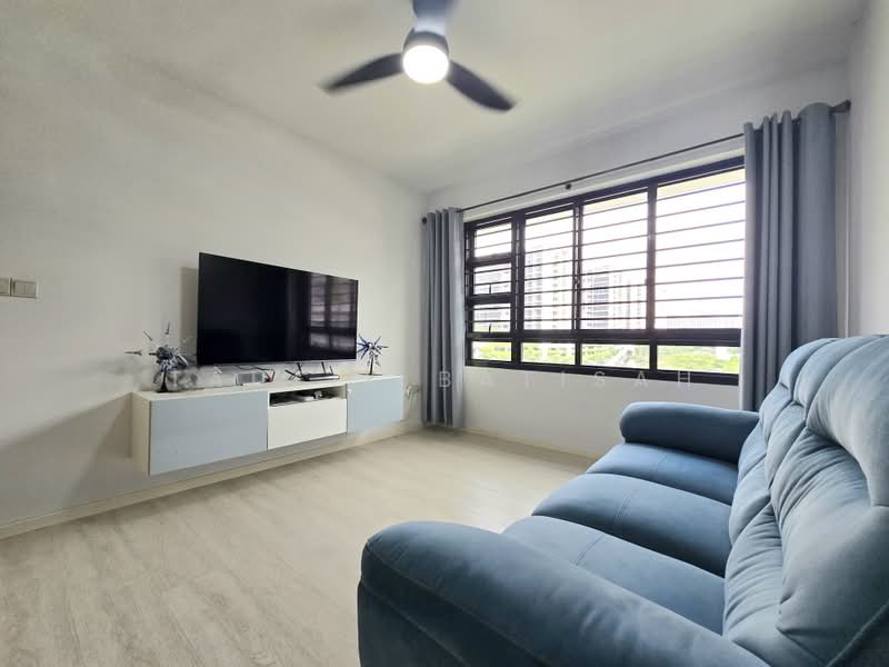 258B Punggol Field, 258B Punggol Field, 3 Bedrooms, 1,001 sqft, HDB Flat For Sale, by Taufik Batisah, 500160277 - Living Room - PropertyGuru.com.sg