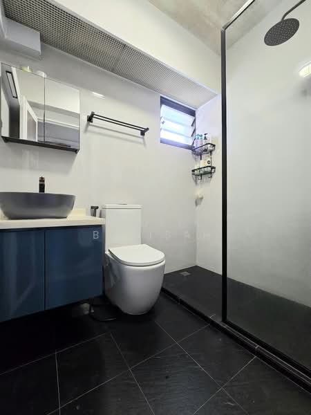 258B Punggol Field, 258B Punggol Field, 3 Bedrooms, 1,001 sqft, HDB Flat For Sale, by Taufik Batisah, 500160277 - Bathroom - PropertyGuru.com.sg