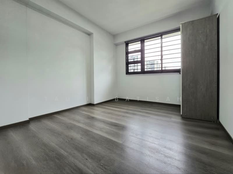 258B Punggol Field, 258B Punggol Field, 3 Bedrooms, 1,001 sqft, HDB Flat For Sale, by Taufik Batisah, 500160277 - 2nd Common Room - PropertyGuru.com.sg