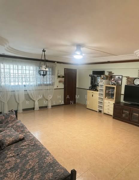 451 Tampines Street 42, 451 Tampines Street 42, 3 Bedrooms, 1,119 sqft, HDB Flat For Sale, by Mohamed Ramlan Nordin, 500160284 - Living Room - PropertyGuru.com.sg