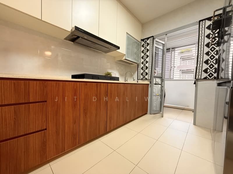 614A Tampines North Drive 1, 614A Tampines North Drive 1, 3 Bedrooms, 1,001 sqft, HDB Flat For Sale, by Jit Dhaliwal, 500160313 - Kitchen - PropertyGuru.com.sg