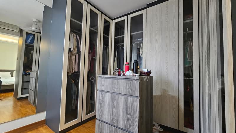 Reno, 2000+sf Condo, $1100psf, 5bed 3bath, 10min Yishun MRT, Northpoint ChongPang Sembawang Golf CC, , 5 Bedrooms, 2,056 sqft, Condominium For Sale, by Roy Low, 500160314 - Bedroom - PropertyGuru.com.sg